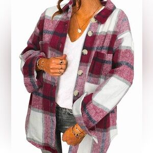 Woman’s pocket jacket blouse plaid button shirt ( NOT NEW) Lighly used.